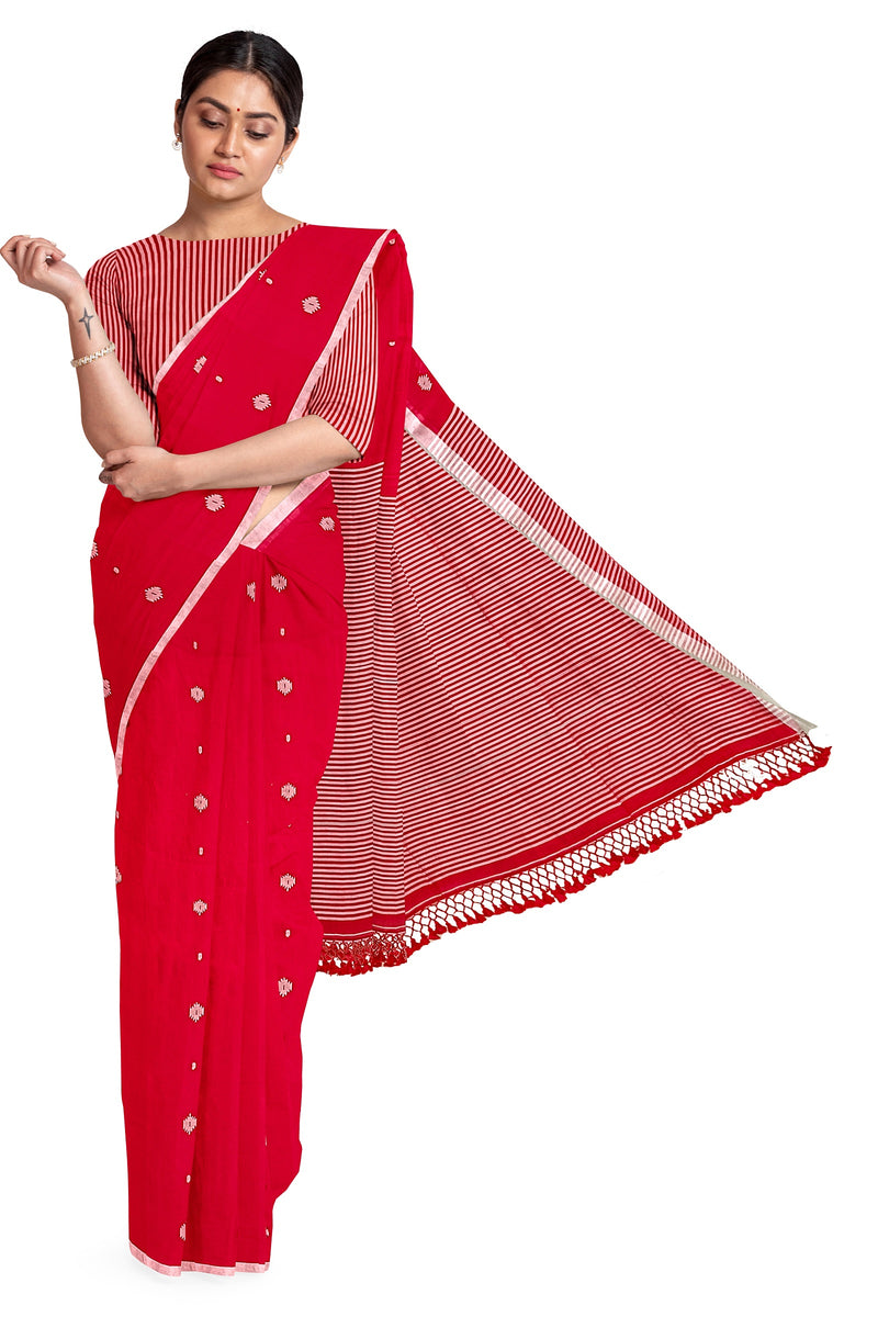Dhakai par Pure cotton saree, for Easy Wash, Dry Cleaning, Technics : Hand  Made at Rs 450 / 1 unit in Nadia