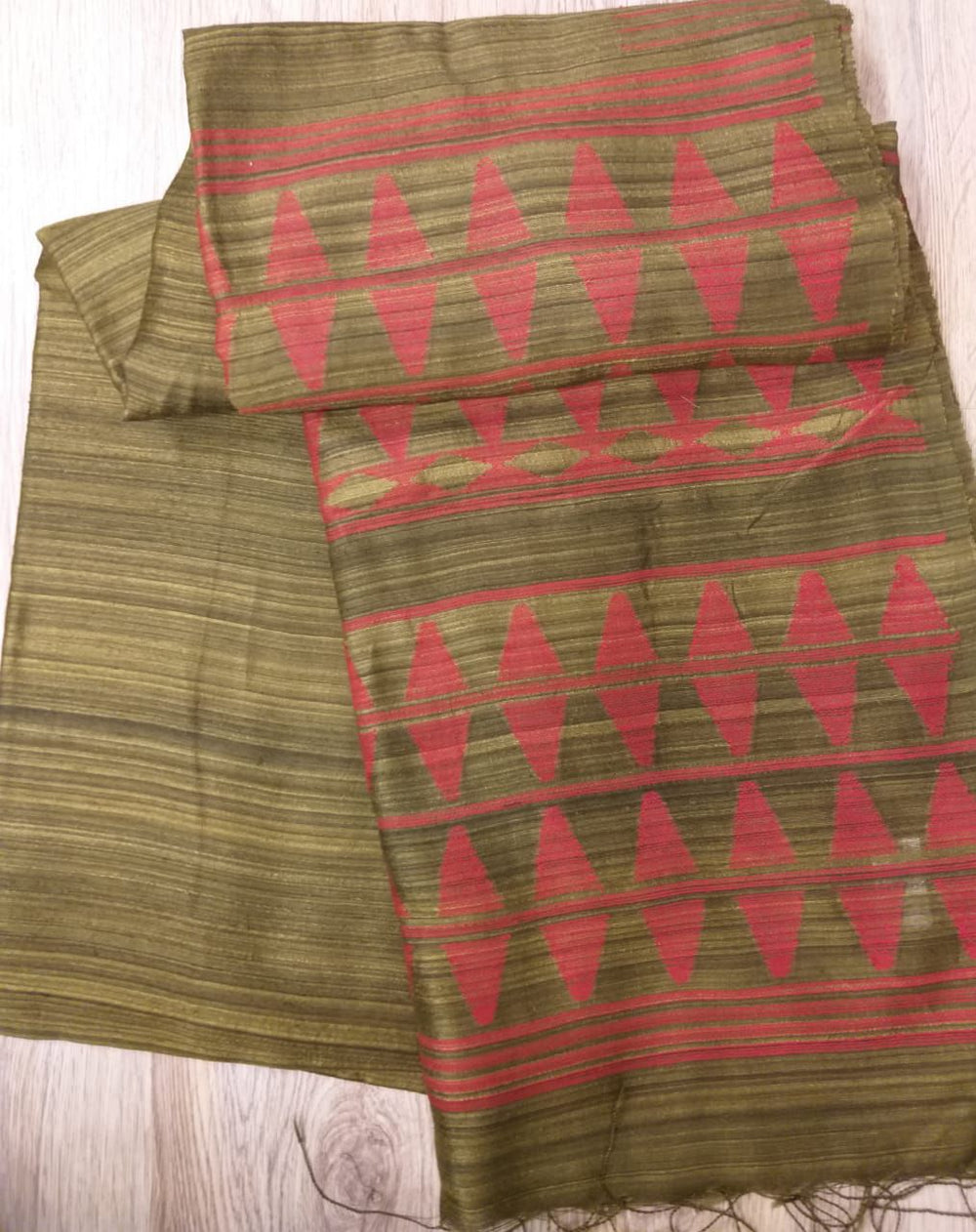 Matka Silk Saree by Balaram Saha – Handloom Mehndi Green Beauty (matka, matka sale, matka silk, matka silk sarees, matka silk saree, pure matka silk sarees, bengali silk saree )
https://www.facebook.com/
