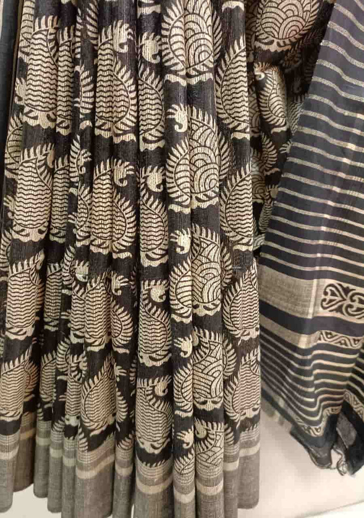 Black & White Tussar Silk Pailsey Print Saree Balaram Saha