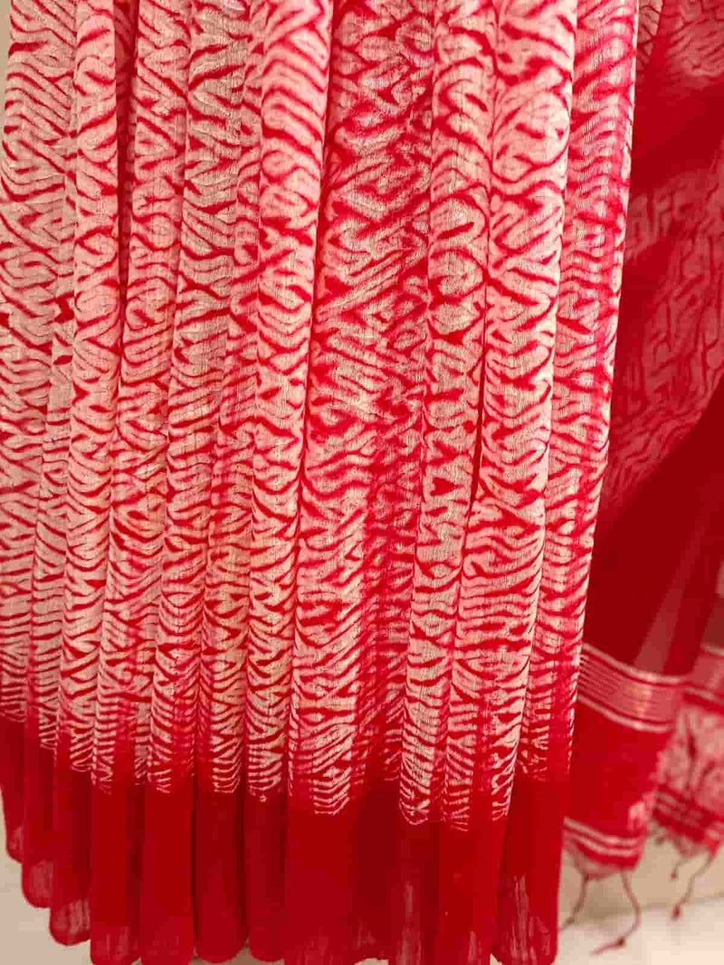 White & Red Matka Muslin Silk Shibori (Tie & Dye) Saree Balaram Saha